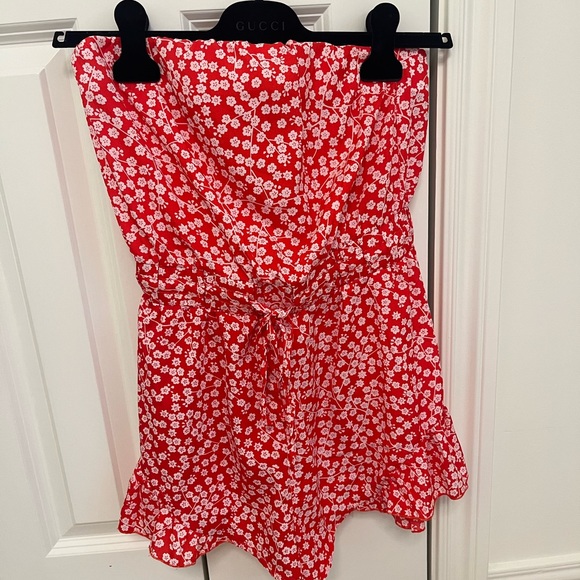 Princess Polly Red Floral Strapless Romper - Picture 4 of 6